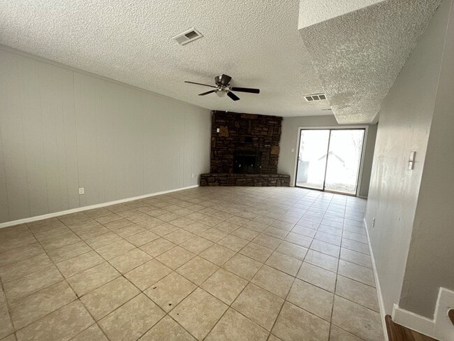 712 NW 20th St Unit 712