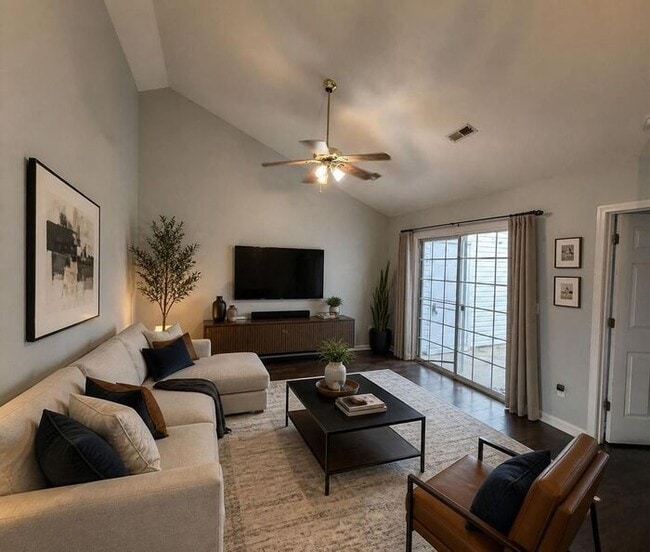 Photo - North Wilmington/ground floor patio home/two bedrooms. North Chase/Laney High school area.