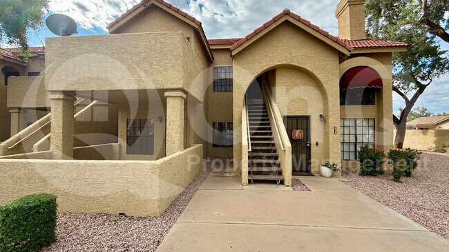 Building Photo - 1126 W Elliot Rd Unit 1014