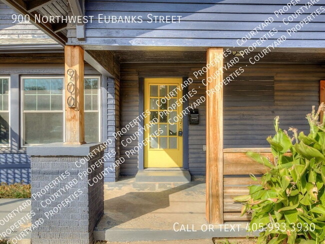 Photo - 900 NW Eubanks St