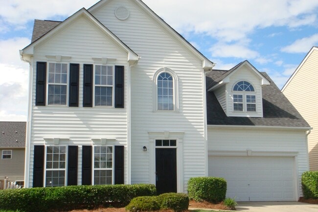 Building Photo - Great Home Community Pools Like A Resort