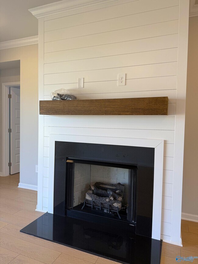 Photo - 212 Cobbdale Park Dr
