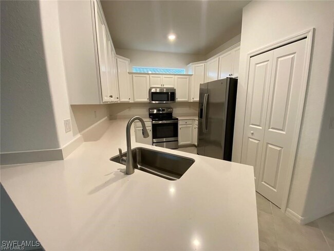 Photo - 2616 Vine Ave Condo