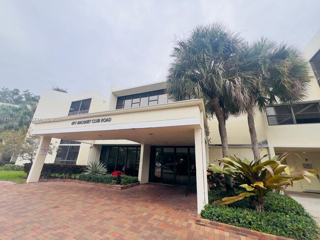 Building Photo - 491 Racquet Club Rd Unit 211