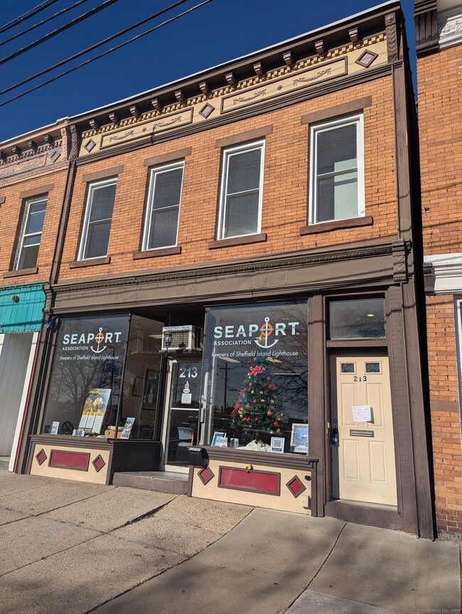 Building Photo - 213 Liberty Square Unit A