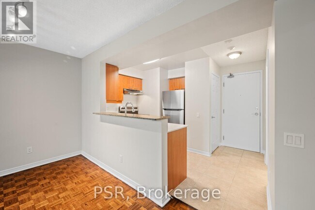 Photo - 515 Rosewell Ave Unit 312