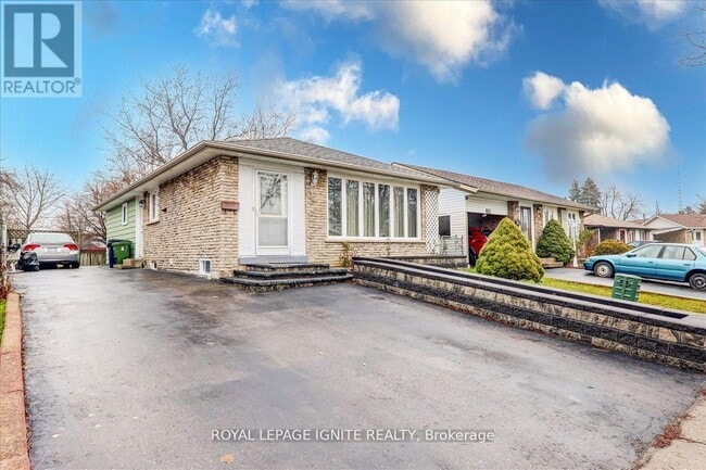 Photo - 38 Loradeen Crescent