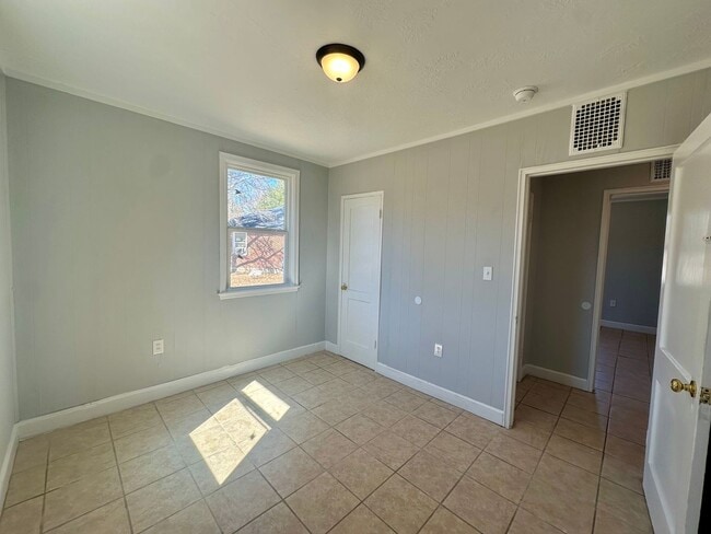 Photo - 716 Miller Rd Unit 716 B