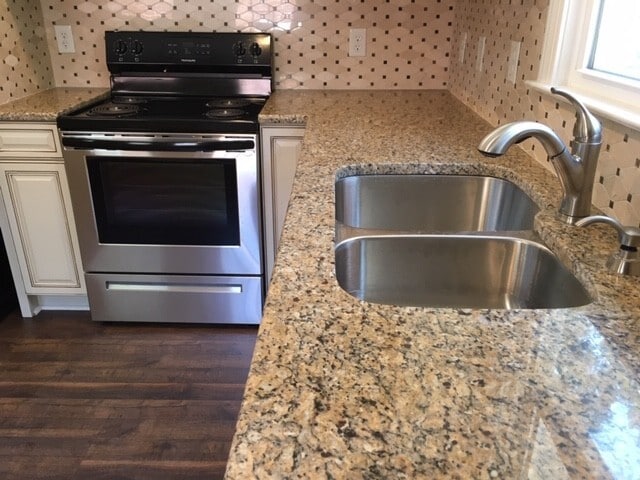 Photo - 2817 Beechwood Dr