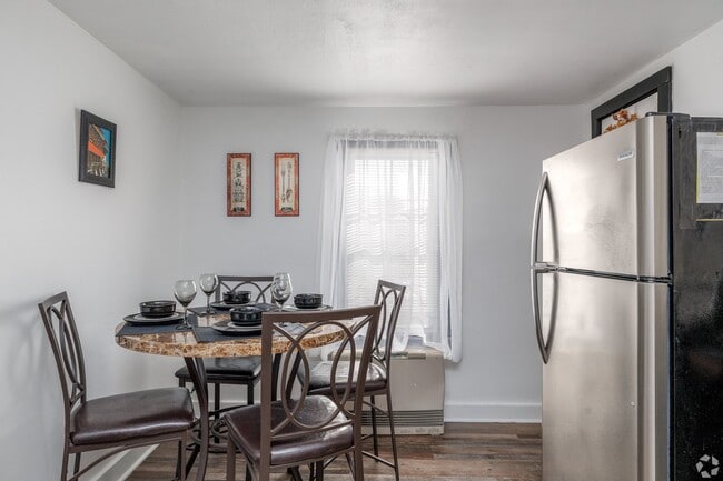Photo - 113 Clark St Unit E