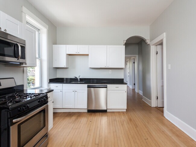 Photo - 901 N Mozart St Unit 3