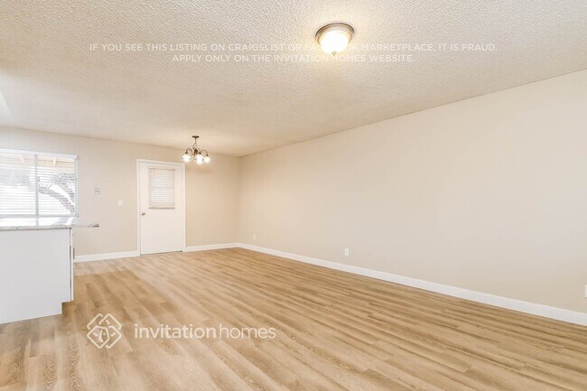 Photo - 10125 E Billings St