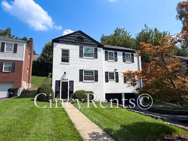 Building Photo - 3024 Kinmont St Unit 2