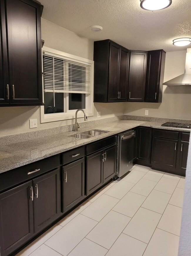 Photo - 1709 27th Ave