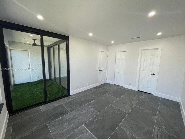 Photo - 204 Lake Pointe Dr Unit 201