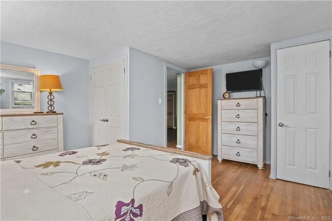 Photo - 349 Naubuc Ave Unit 1st Floor