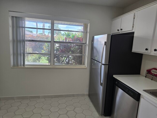 Photo - 163 Lake Gloria Dr