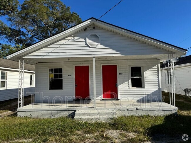 Building Photo - 814 E Grand Ave Rental