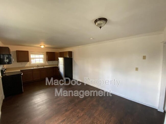 Photo - 201 N Irving Ave Unit B