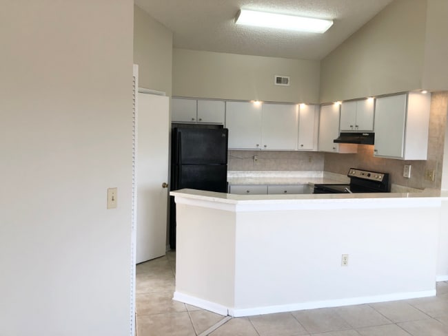 Photo - 2550 SW 18th Terrace Unidad #23