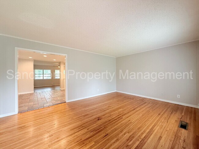 Photo - For Lease | Tulsa | $1275 Rent | Available now!