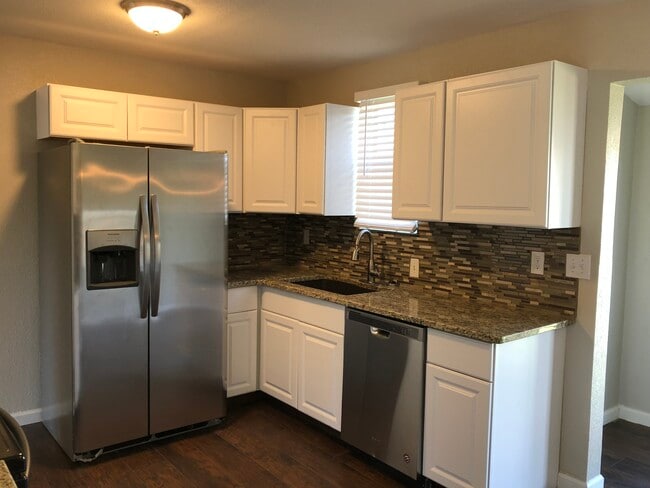 Photo - 3621 Spruce Ave