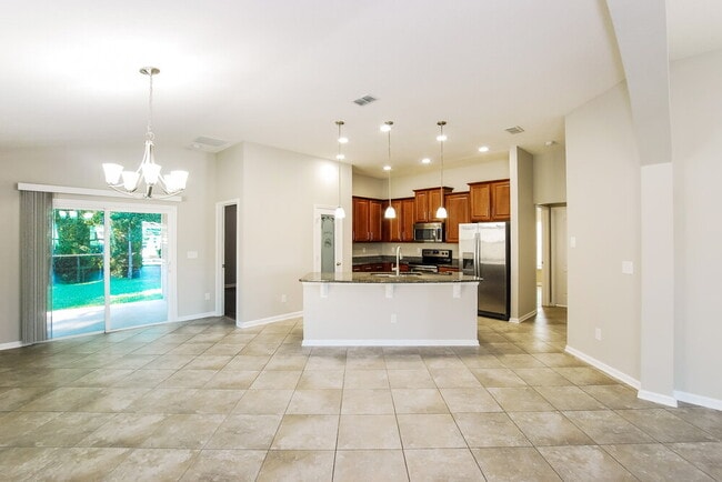 Photo - 252 Colorado Springs Way