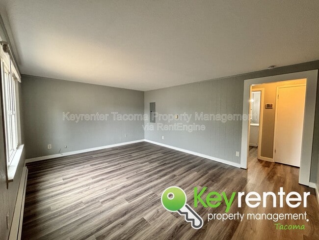Photo - 7220 S Warner St