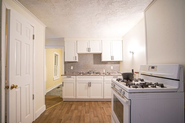 Photo - 32 Joy St Unit 1L