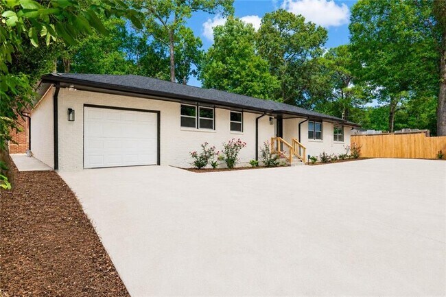 Photo - 3154 N Druid Hills Rd