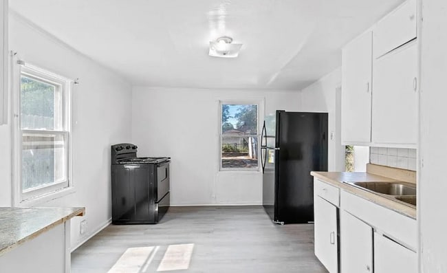 Photo - 1509 Cypress St