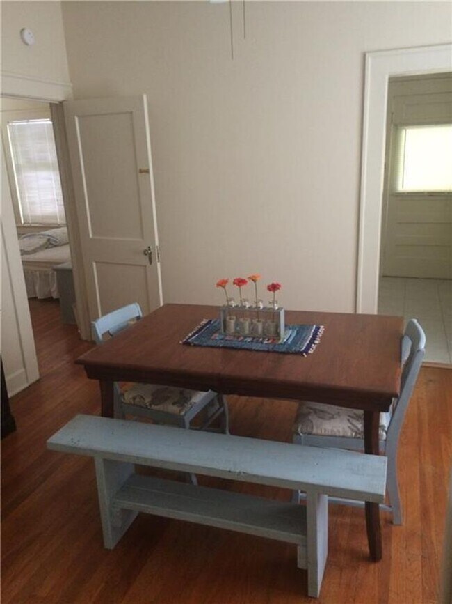 Photo - Charming Duplex - Heart of West Campus