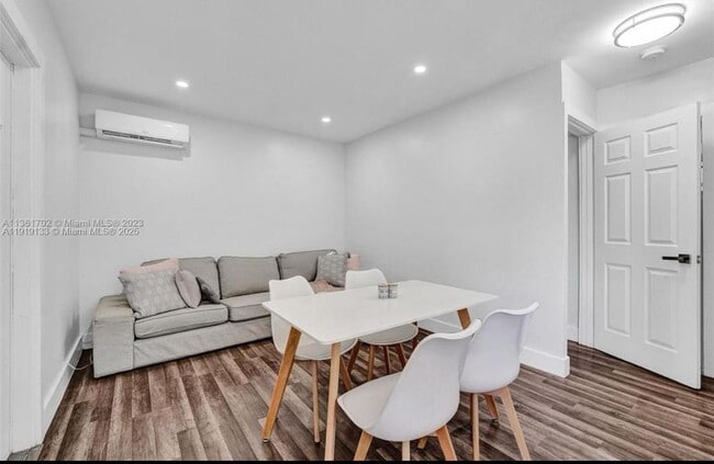 Photo - 685 SW 7th Terrace Unit 3