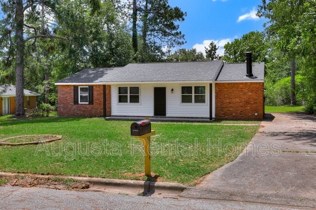 Photo - 2404 Southdale Dr