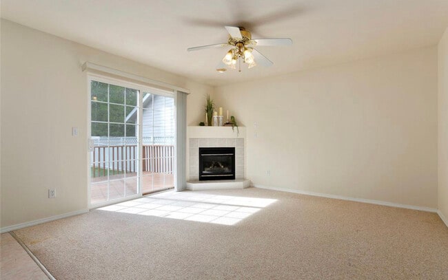 Photo - 4035 Glengary Rd