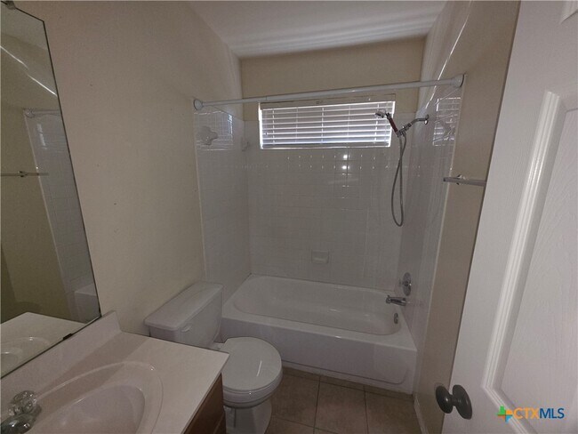 Photo - 2302 Griffin Dr