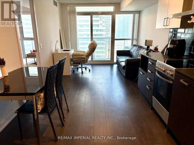 Photo - 125 Redpath Ave Unit 1802