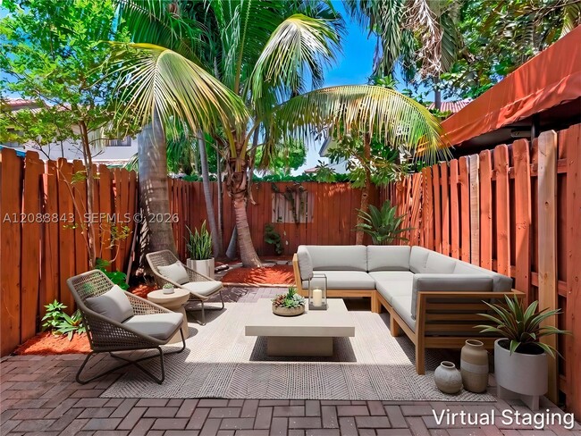 560 NW 82nd Pl