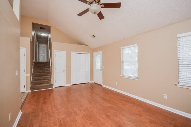 Photo - 130 Branchwood Dr