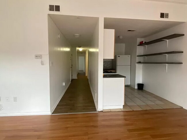 Photo - 1407 E Carson St Unit 3