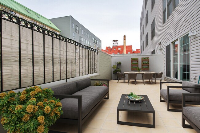 Photo - 704 Clinton St Unidad 2A