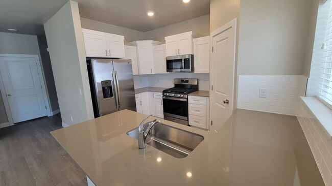 Photo - Cedar City 3 bed | 2 Bath | 2 Car Townhome