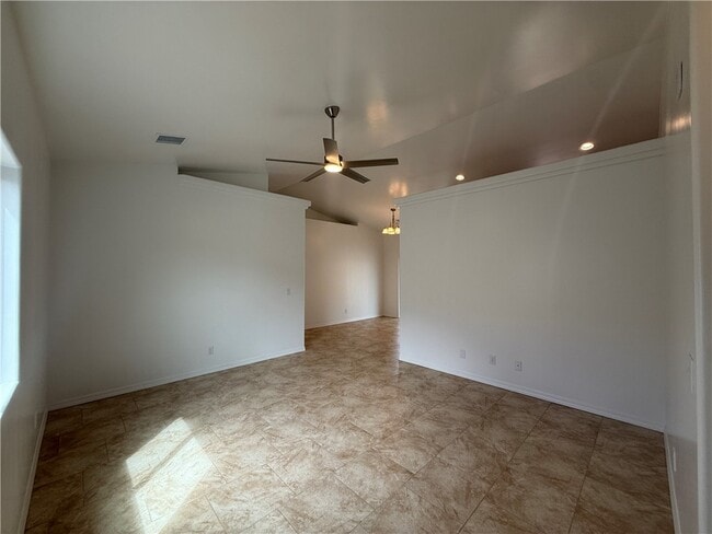 3595 N Verdugo Rd