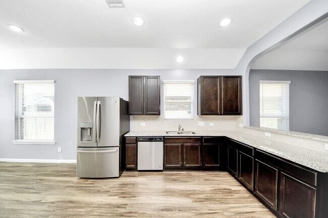 Photo - 2335 Spring Hollow Dr