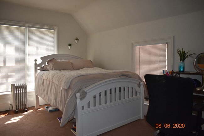 Photo - 537 Elizabeth St Unit 2