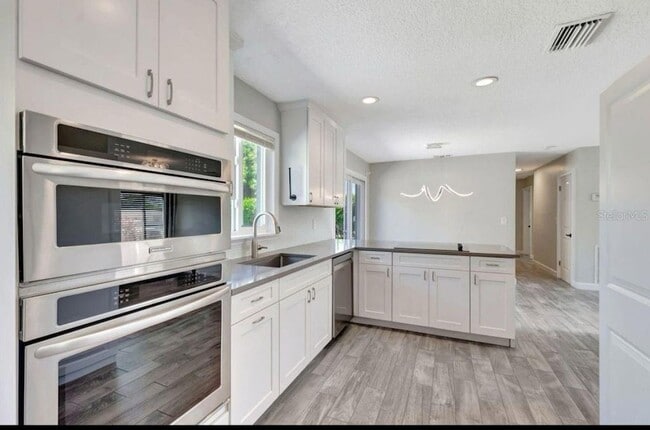 125 SE 6th Ave