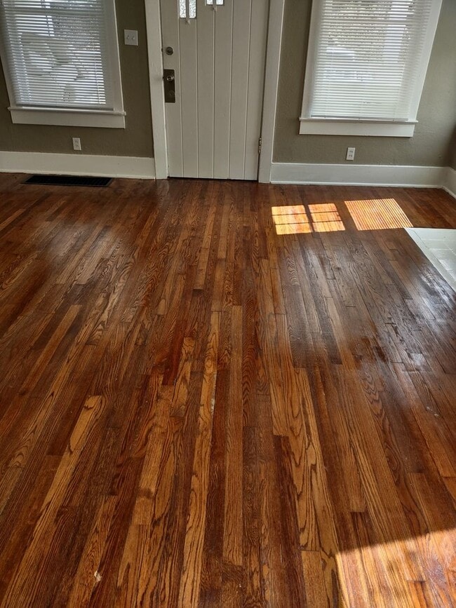 Photo - LIMITED TIME MOVE IN SPECIAL!! FIRST MONTH...