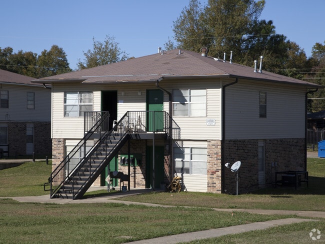 Lake Side Gardens Apartments - Lake Side Gardens Apartments