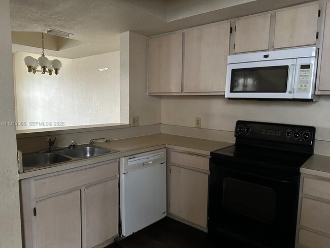 Photo - 745 SW 148th Ave Unit 802