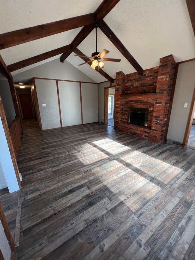 Photo - 4 bedroom/3 baths house
